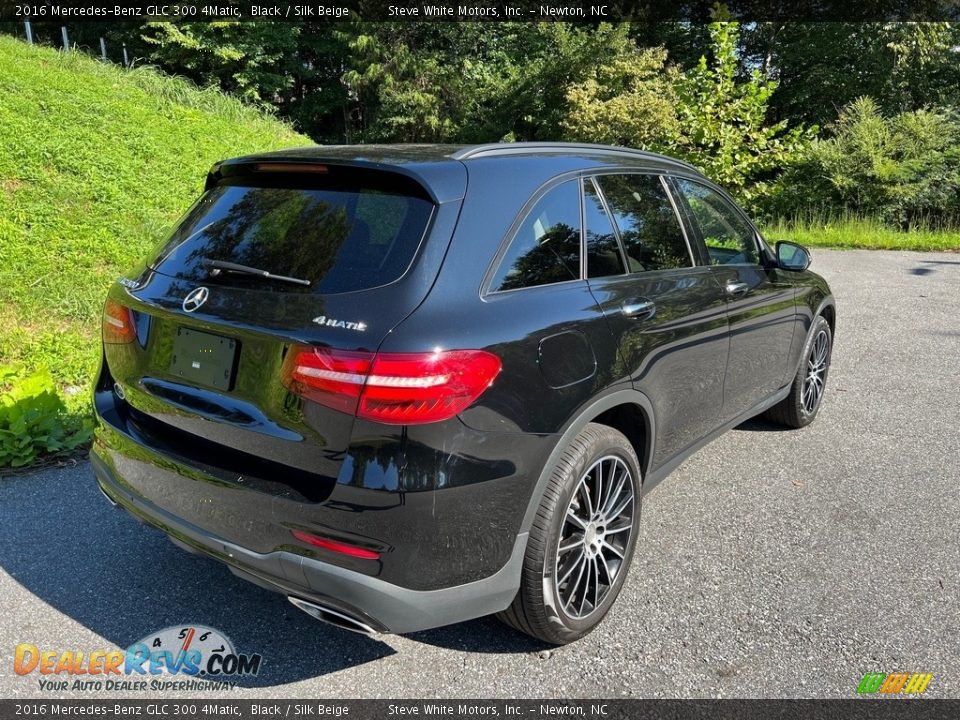 2016 Mercedes-Benz GLC 300 4Matic Black / Silk Beige Photo #8