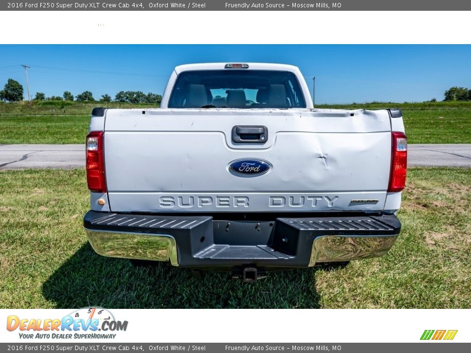 2016 Ford F250 Super Duty XLT Crew Cab 4x4 Oxford White / Steel Photo #5