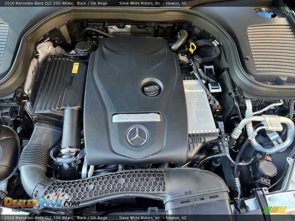 2016 Mercedes-Benz GLC 300 4Matic Black / Silk Beige Photo #13