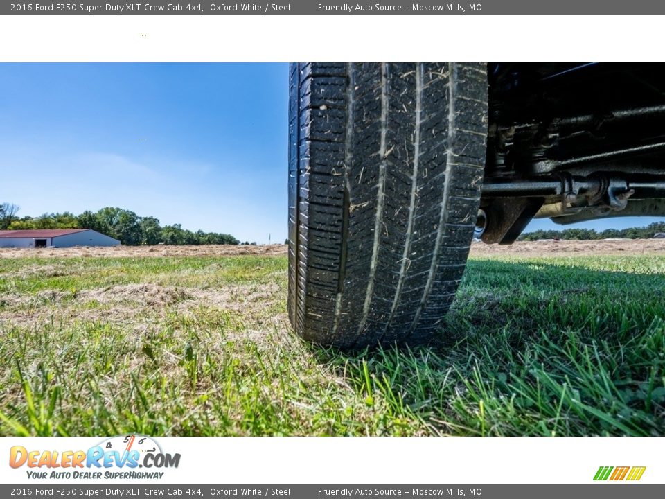 2016 Ford F250 Super Duty XLT Crew Cab 4x4 Oxford White / Steel Photo #11