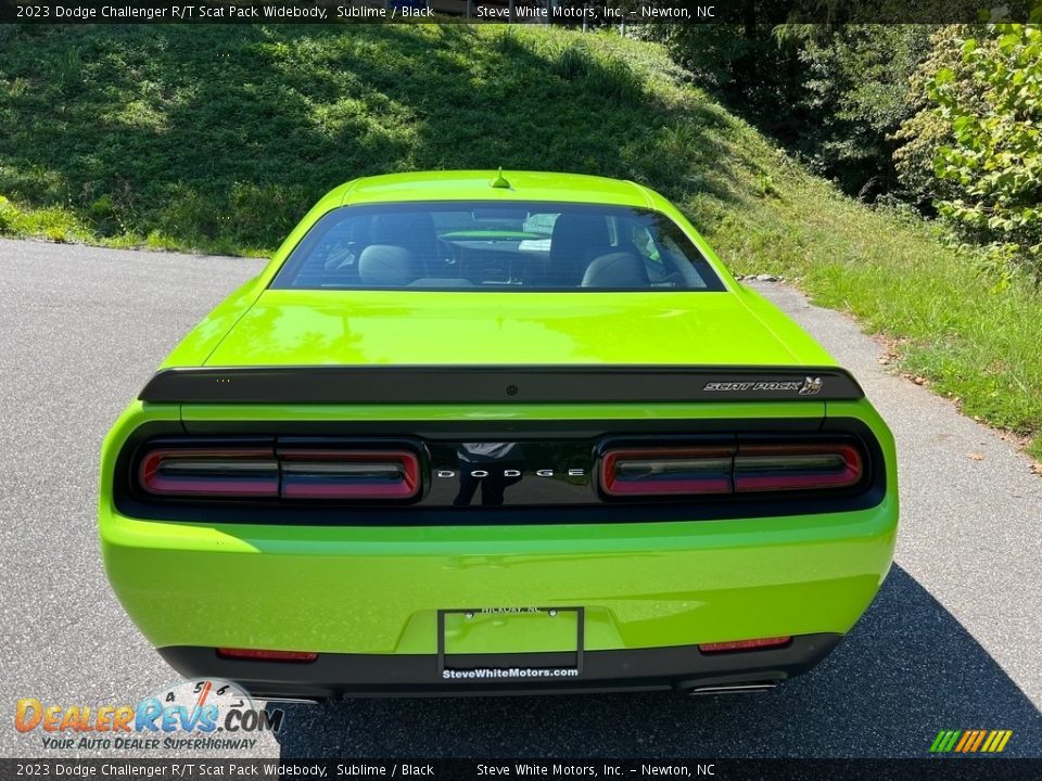 2023 Dodge Challenger R/T Scat Pack Widebody Sublime / Black Photo #7