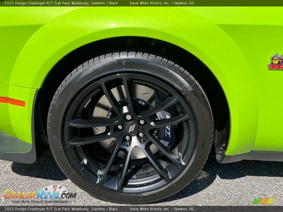 2023 Dodge Challenger R/T Scat Pack Widebody Wheel Photo #9
