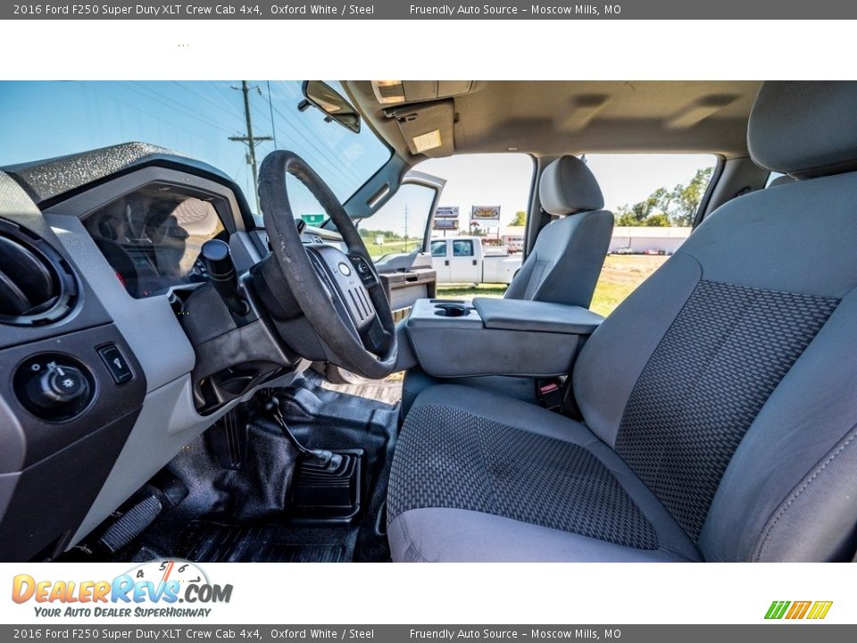 2016 Ford F250 Super Duty XLT Crew Cab 4x4 Oxford White / Steel Photo #18