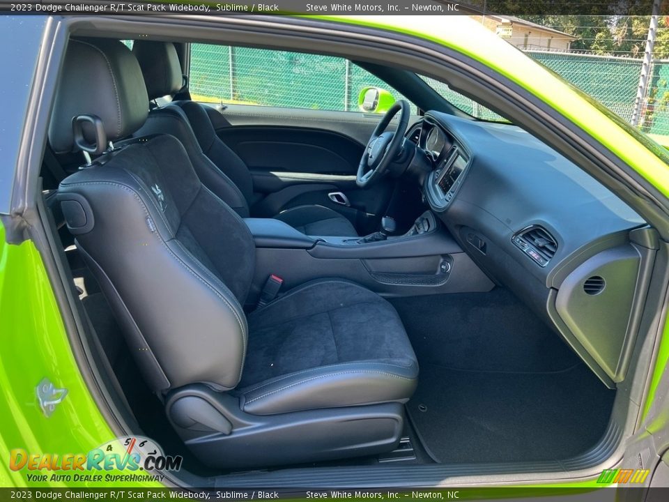 Front Seat of 2023 Dodge Challenger R/T Scat Pack Widebody Photo #18