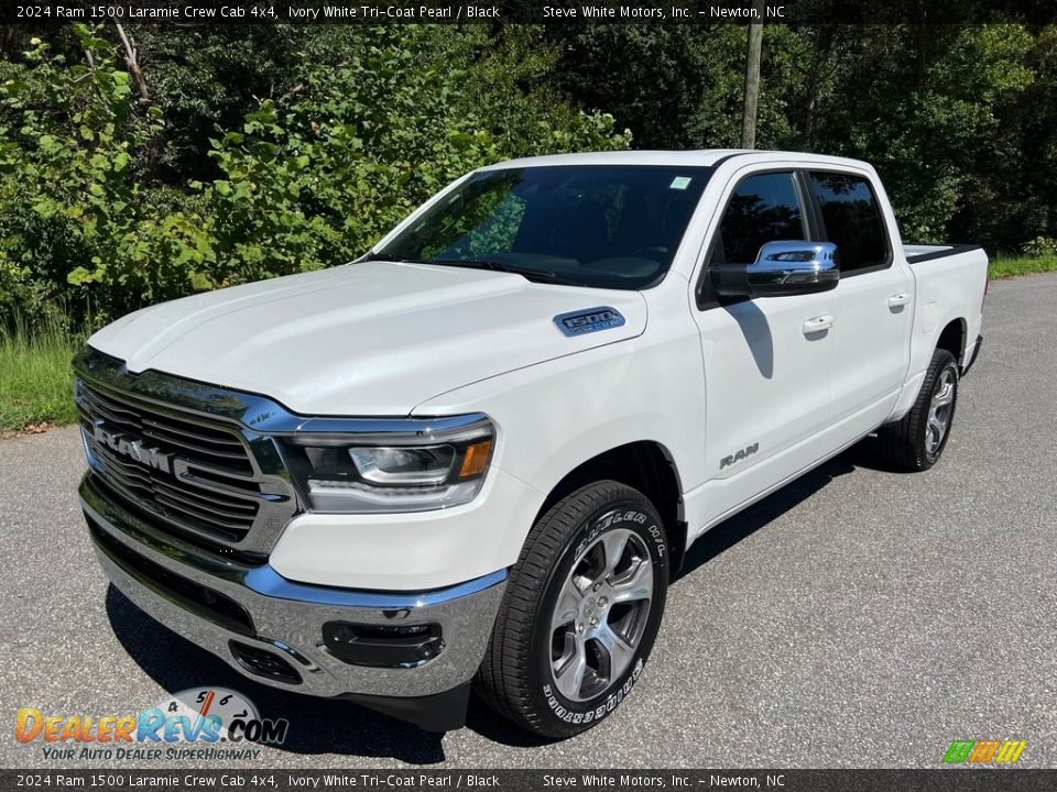 2024 Ram 1500 Laramie Crew Cab 4x4 Ivory White Tri-Coat Pearl / Black Photo #2