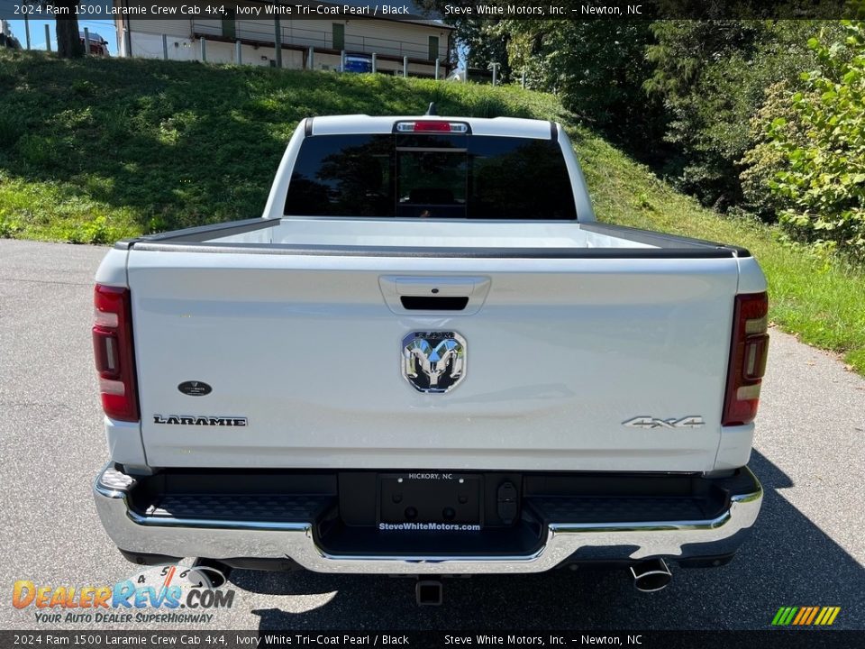 2024 Ram 1500 Laramie Crew Cab 4x4 Ivory White Tri-Coat Pearl / Black Photo #7