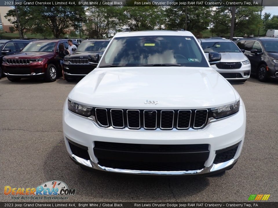 2023 Jeep Grand Cherokee L Limited 4x4 Bright White / Global Black Photo #8