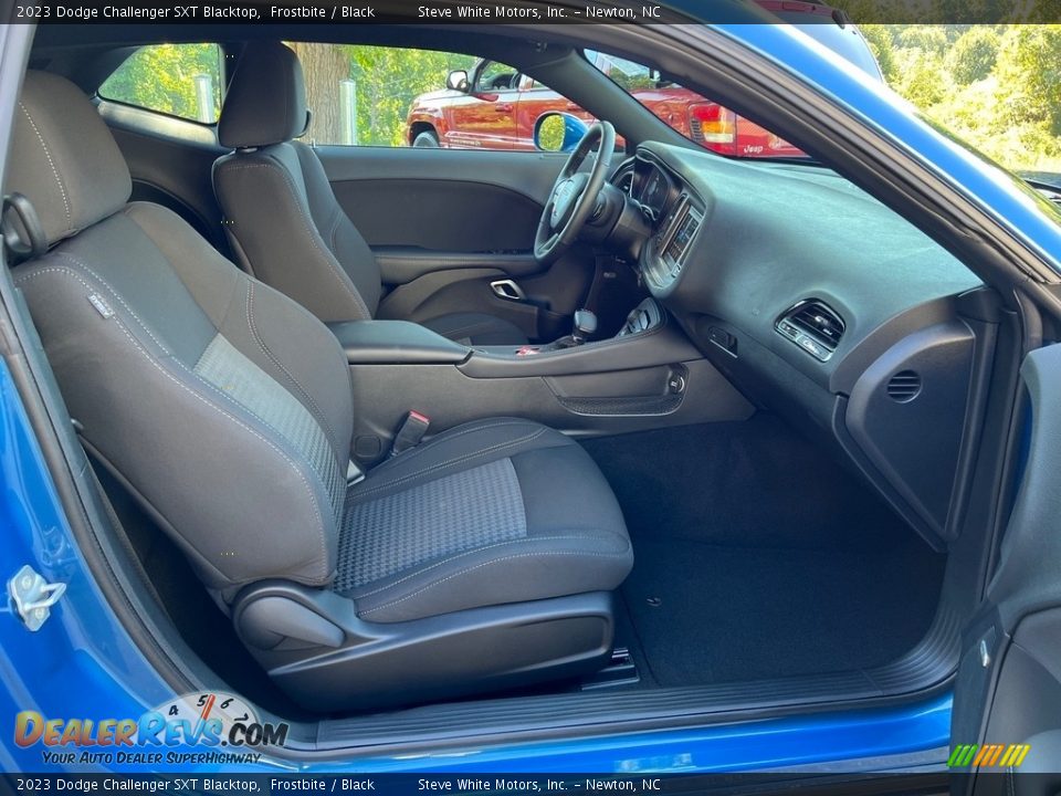 2023 Dodge Challenger SXT Blacktop Frostbite / Black Photo #17