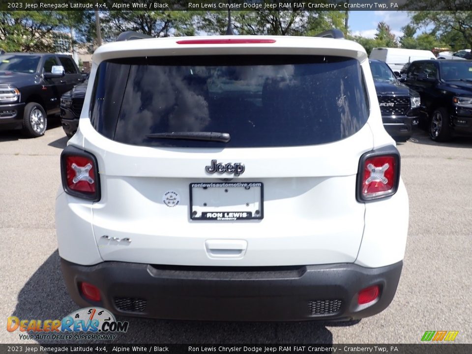 2023 Jeep Renegade Latitude 4x4 Alpine White / Black Photo #4