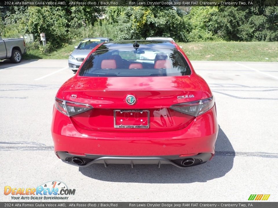 2024 Alfa Romeo Giulia Veloce AWD Alfa Rosso (Red) / Black/Red Photo #4