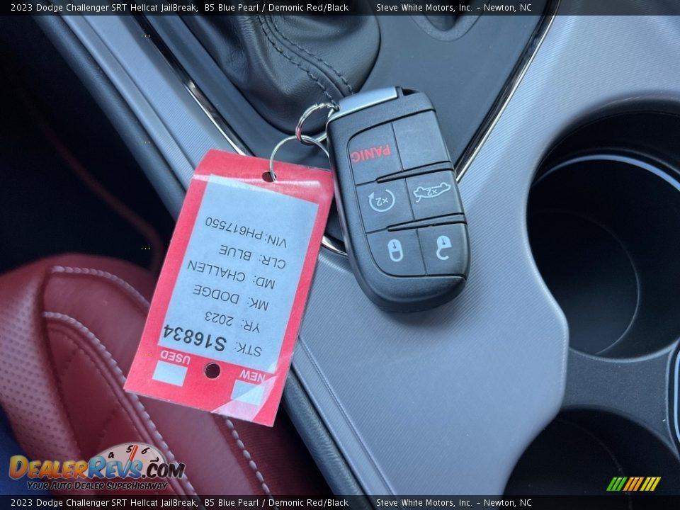 Keys of 2023 Dodge Challenger SRT Hellcat JailBreak Photo #32