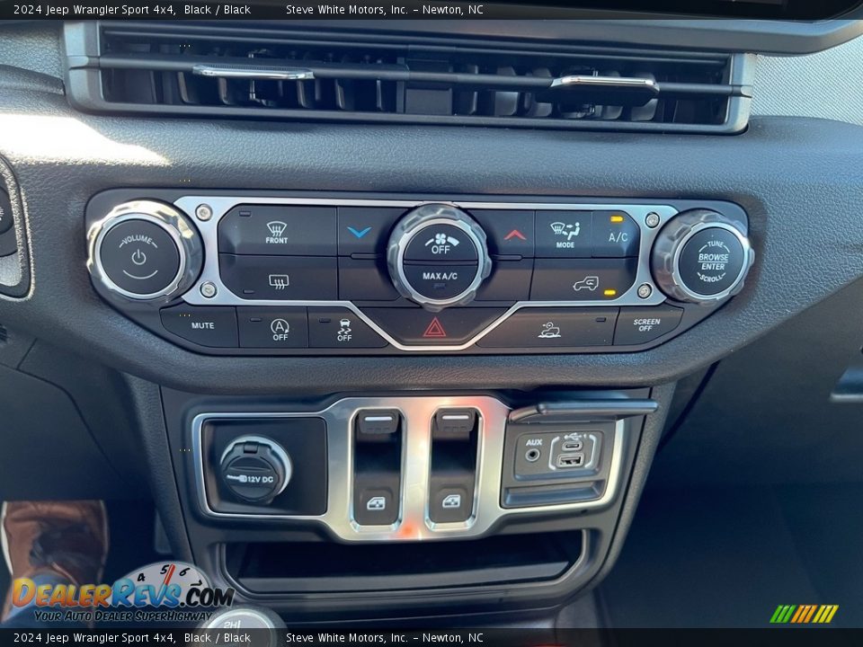 Controls of 2024 Jeep Wrangler Sport 4x4 Photo #22