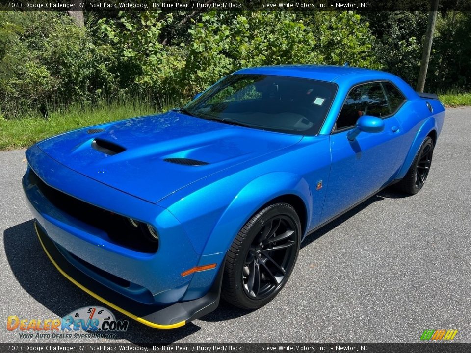 2023 Dodge Challenger R/T Scat Pack Widebody B5 Blue Pearl / Ruby Red/Black Photo #2