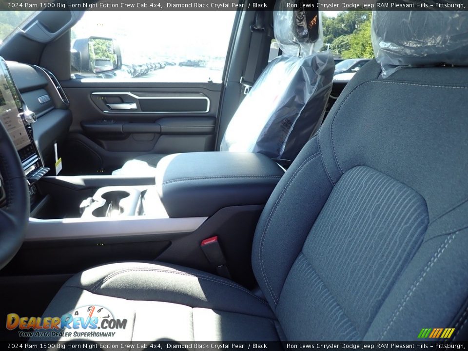 2024 Ram 1500 Big Horn Night Edition Crew Cab 4x4 Diamond Black Crystal Pearl / Black Photo #12