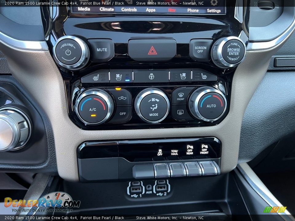 Controls of 2020 Ram 1500 Laramie Crew Cab 4x4 Photo #28