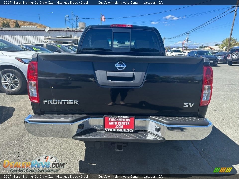 2017 Nissan Frontier SV Crew Cab Magnetic Black / Steel Photo #5