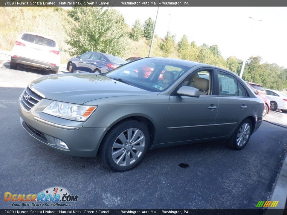 Front 3/4 View of 2009 Hyundai Sonata Limited Photo #6