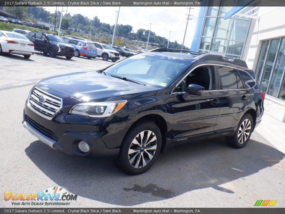 Front 3/4 View of 2017 Subaru Outback 2.5i Limited Photo #5