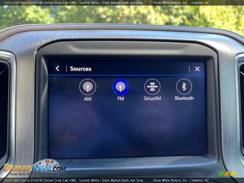 2020 GMC Sierra 2500HD Denali Crew Cab 4WD Summit White / Dark Walnut/Dark Ash Gray Photo #30