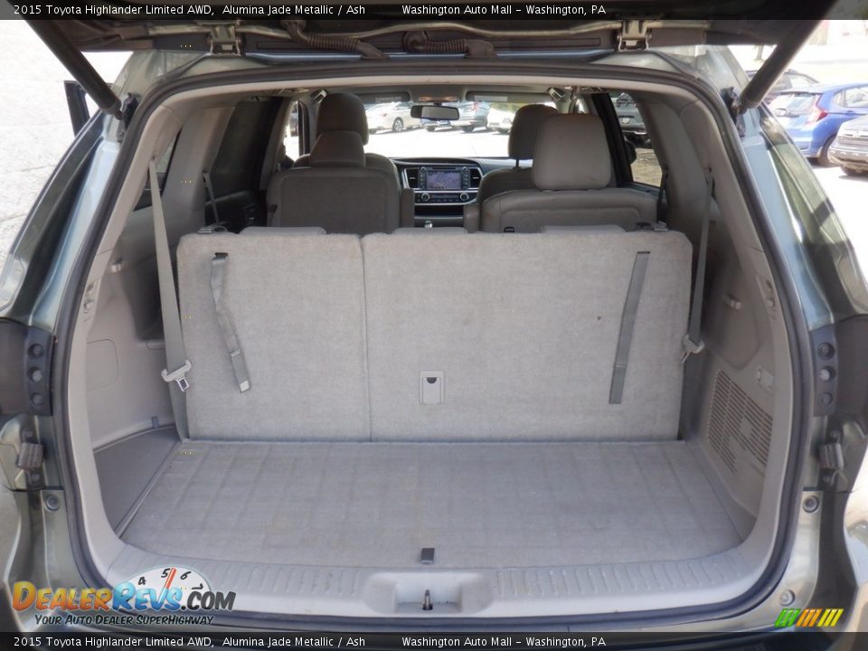 2015 Toyota Highlander Limited AWD Trunk Photo #32