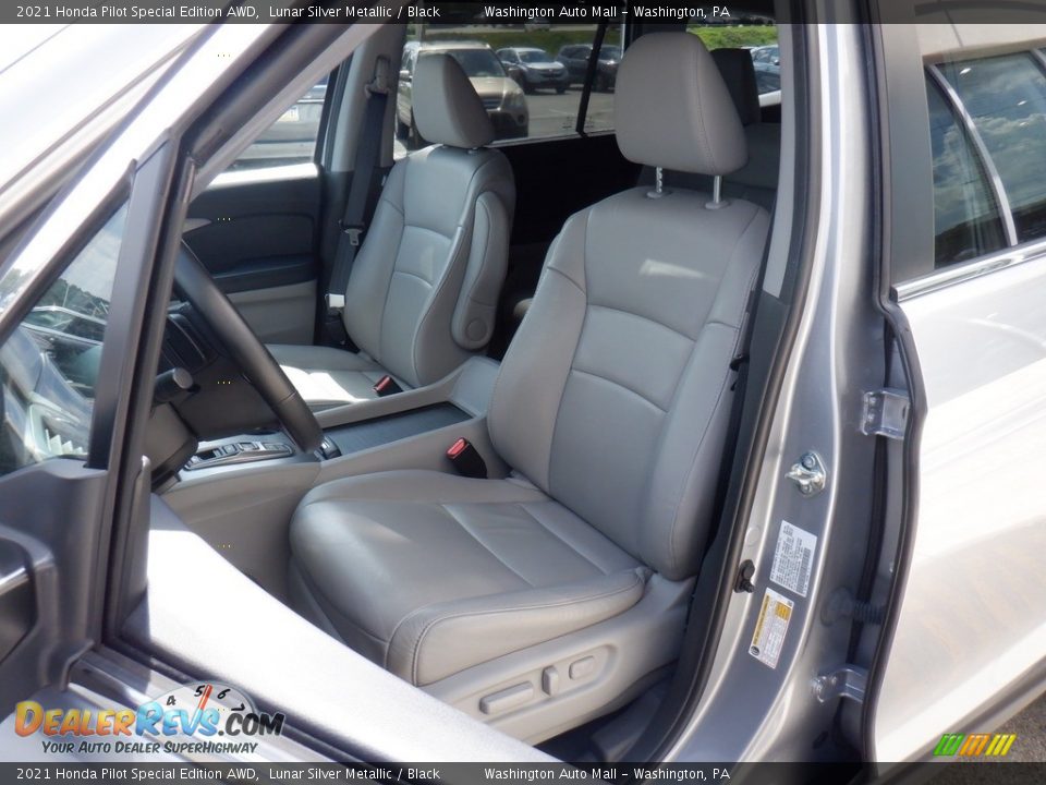 Front Seat of 2021 Honda Pilot Special Edition AWD Photo #15