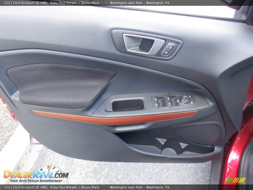 Door Panel of 2021 Ford EcoSport SE 4WD Photo #12