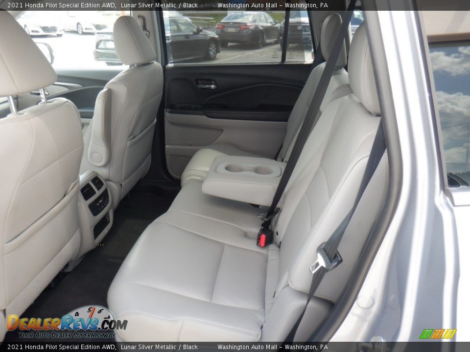 Rear Seat of 2021 Honda Pilot Special Edition AWD Photo #26