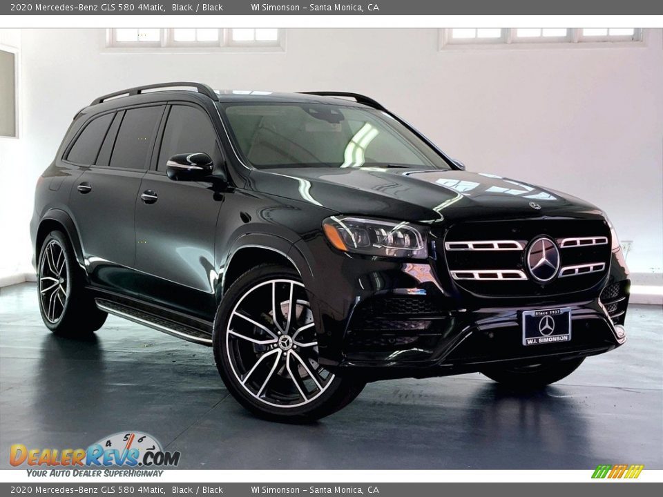 Front 3/4 View of 2020 Mercedes-Benz GLS 580 4Matic Photo #34