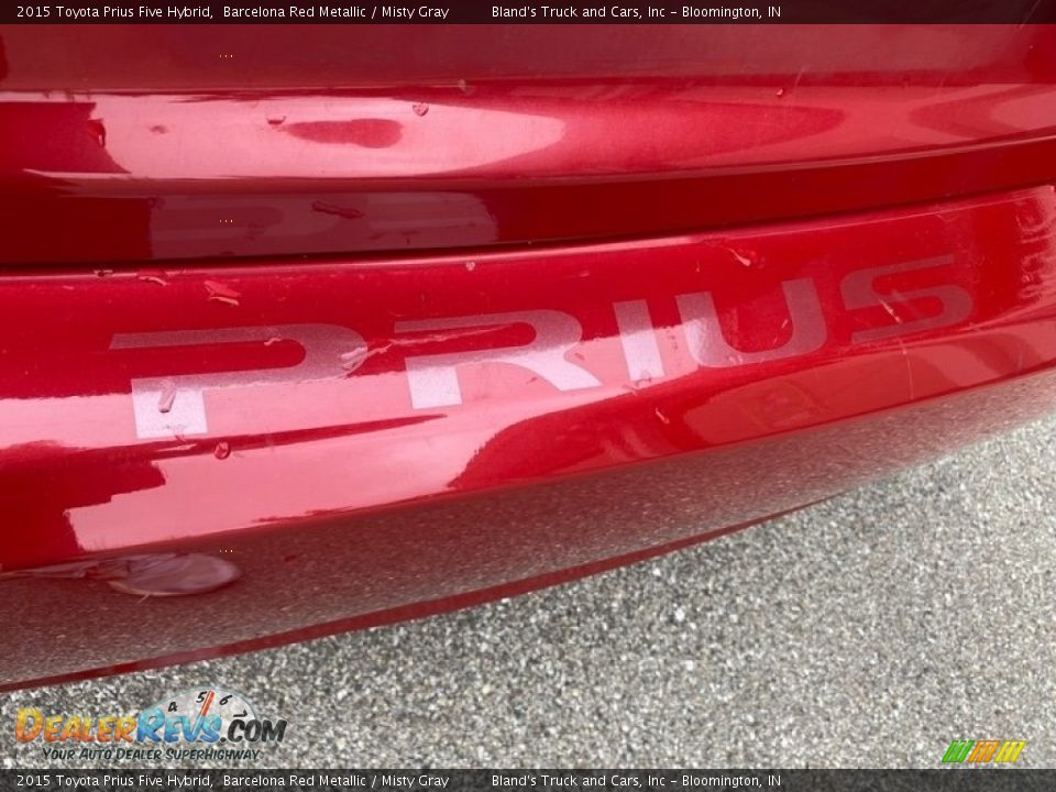 2015 Toyota Prius Five Hybrid Barcelona Red Metallic / Misty Gray Photo #8