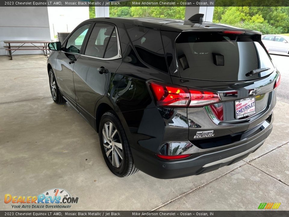 2023 Chevrolet Equinox LT AWD Mosaic Black Metallic / Jet Black Photo #10