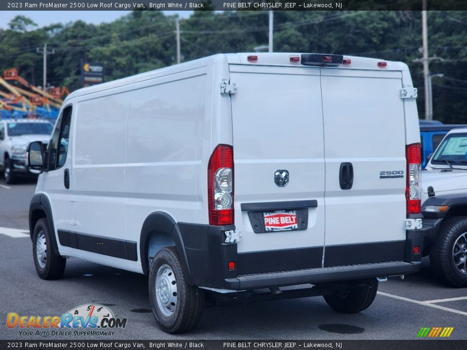 2023 Ram ProMaster 2500 Low Roof Cargo Van Bright White / Black Photo #4