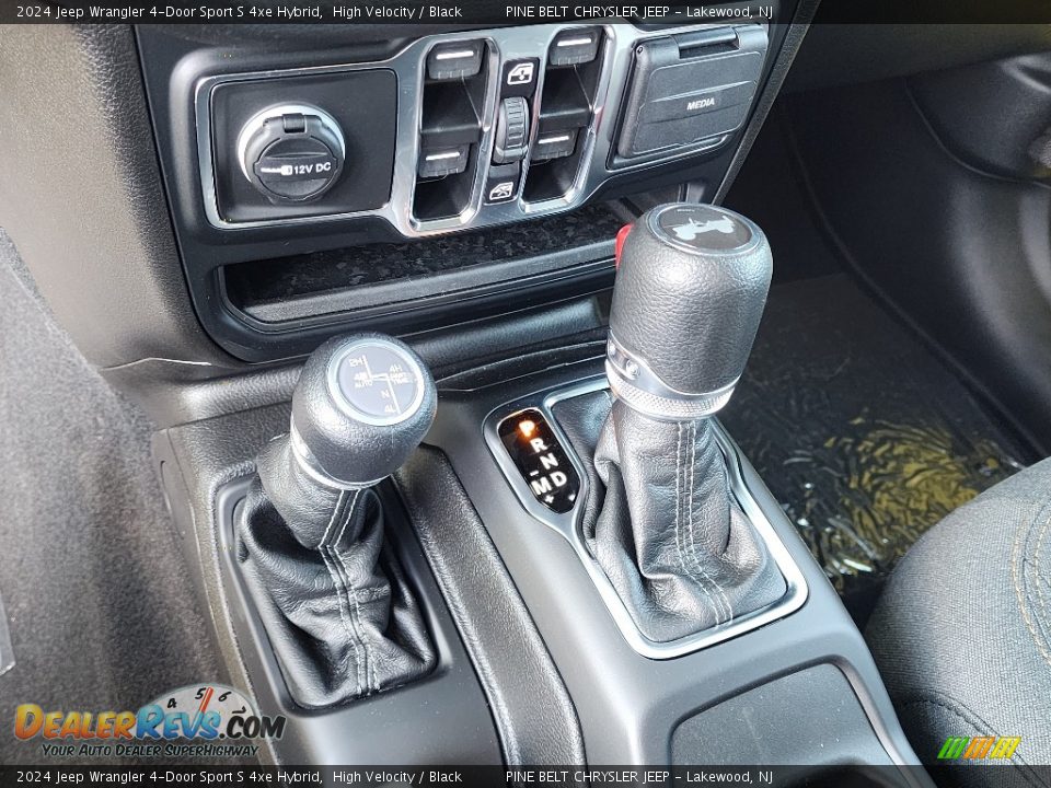 2024 Jeep Wrangler 4-Door Sport S 4xe Hybrid Shifter Photo #10