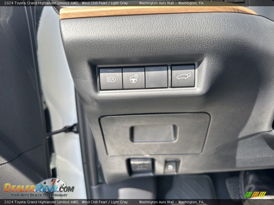 Controls of 2024 Toyota Grand Highlander Limited AWD Photo #18