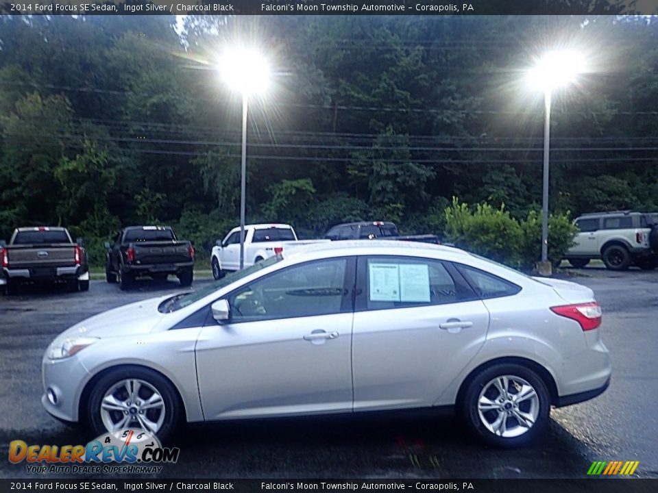 2014 Ford Focus SE Sedan Ingot Silver / Charcoal Black Photo #5