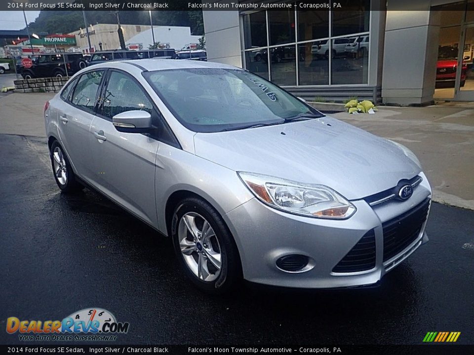 2014 Ford Focus SE Sedan Ingot Silver / Charcoal Black Photo #8