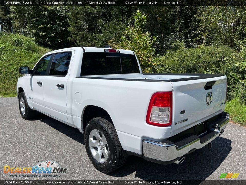 2024 Ram 1500 Big Horn Crew Cab 4x4 Bright White / Diesel Gray/Black Photo #9