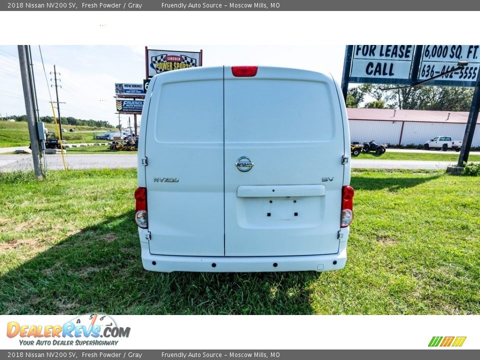 2018 Nissan NV200 SV Fresh Powder / Gray Photo #5