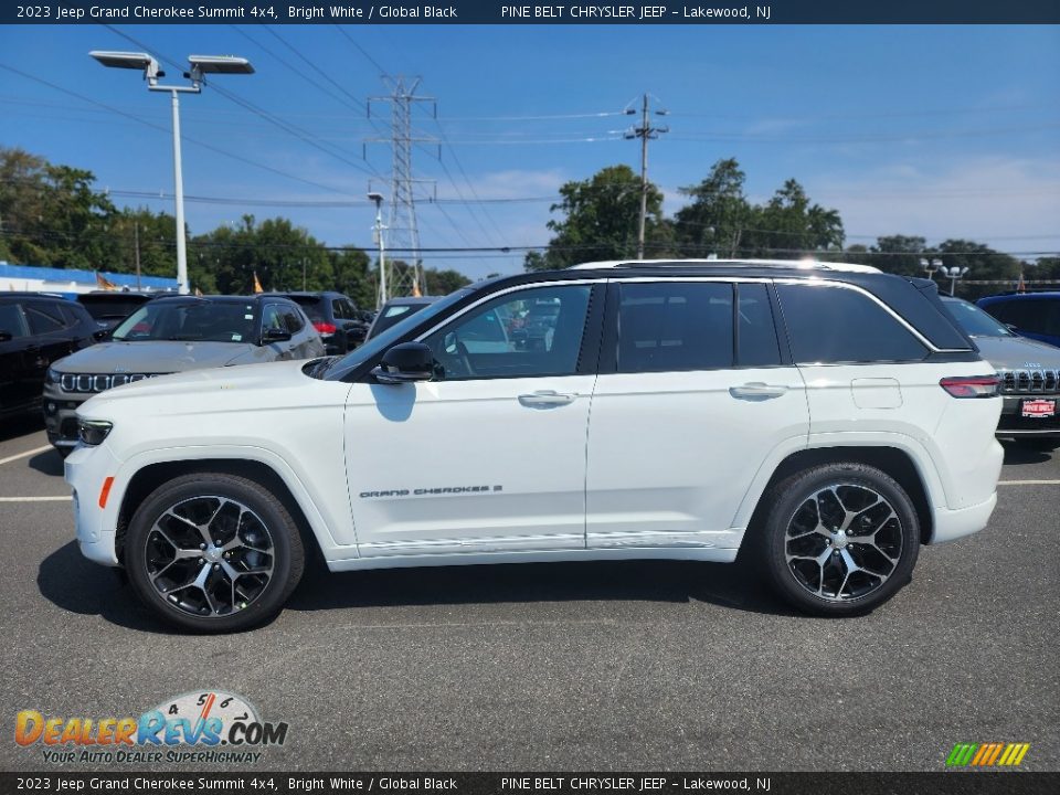 2023 Jeep Grand Cherokee Summit 4x4 Bright White / Global Black Photo #3