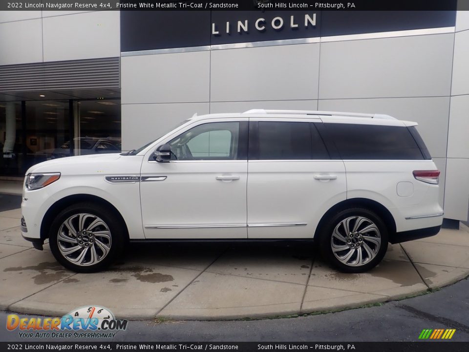 Pristine White Metallic Tri-Coat 2022 Lincoln Navigator Reserve 4x4 Photo #2