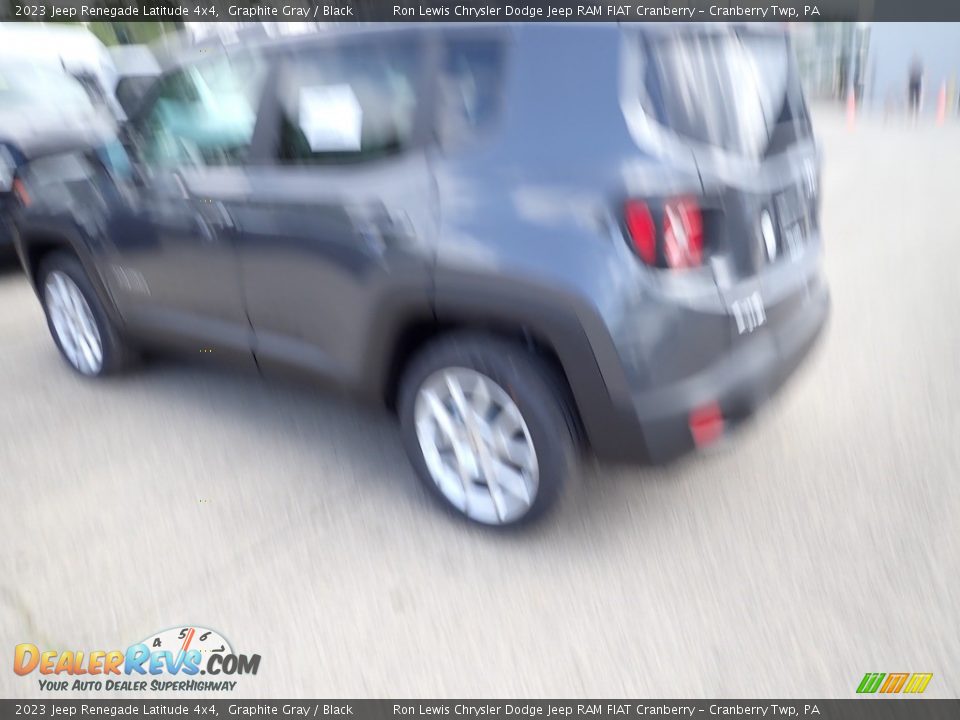 2023 Jeep Renegade Latitude 4x4 Graphite Gray / Black Photo #3