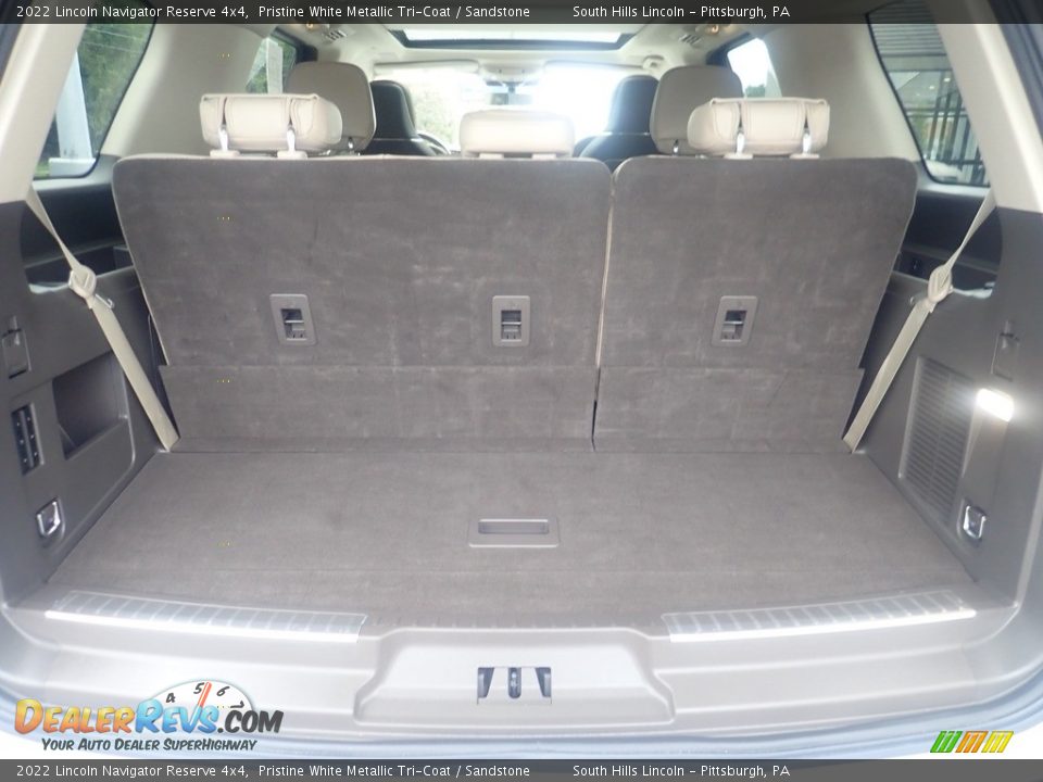 2022 Lincoln Navigator Reserve 4x4 Trunk Photo #5
