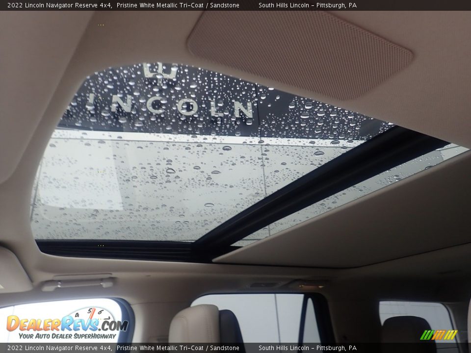 Sunroof of 2022 Lincoln Navigator Reserve 4x4 Photo #20