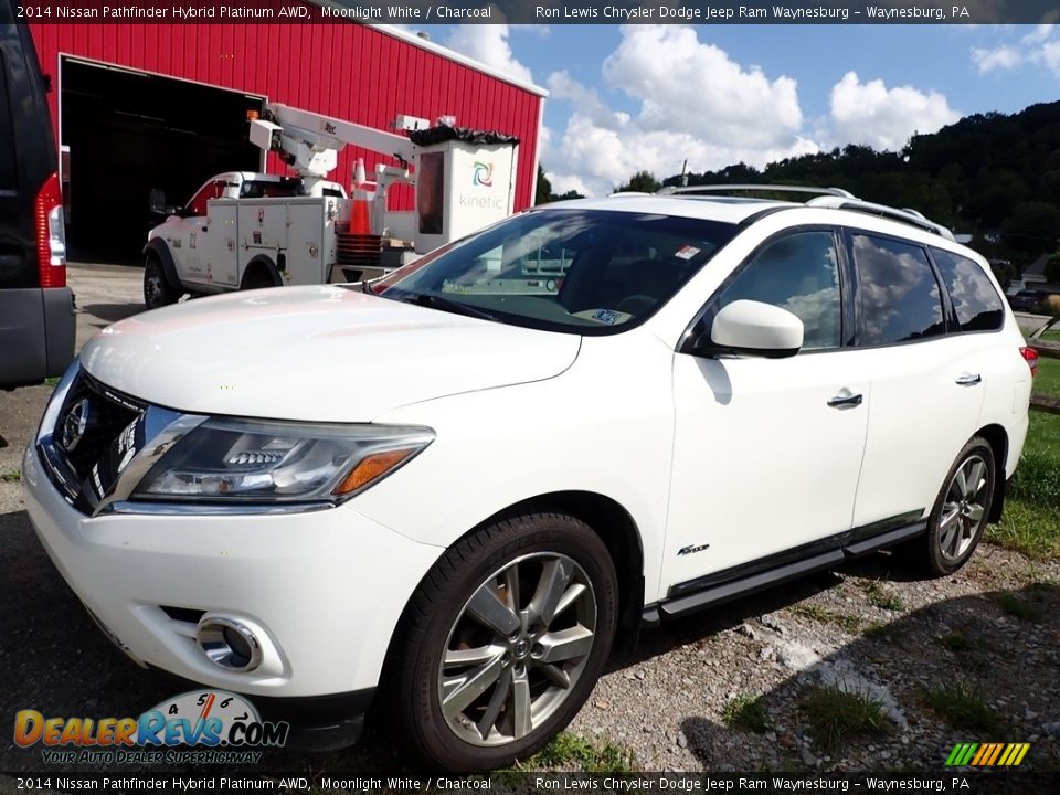 Front 3/4 View of 2014 Nissan Pathfinder Hybrid Platinum AWD Photo #1