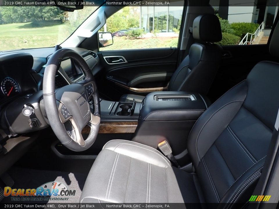 Front Seat of 2019 GMC Yukon Denali 4WD Photo #19