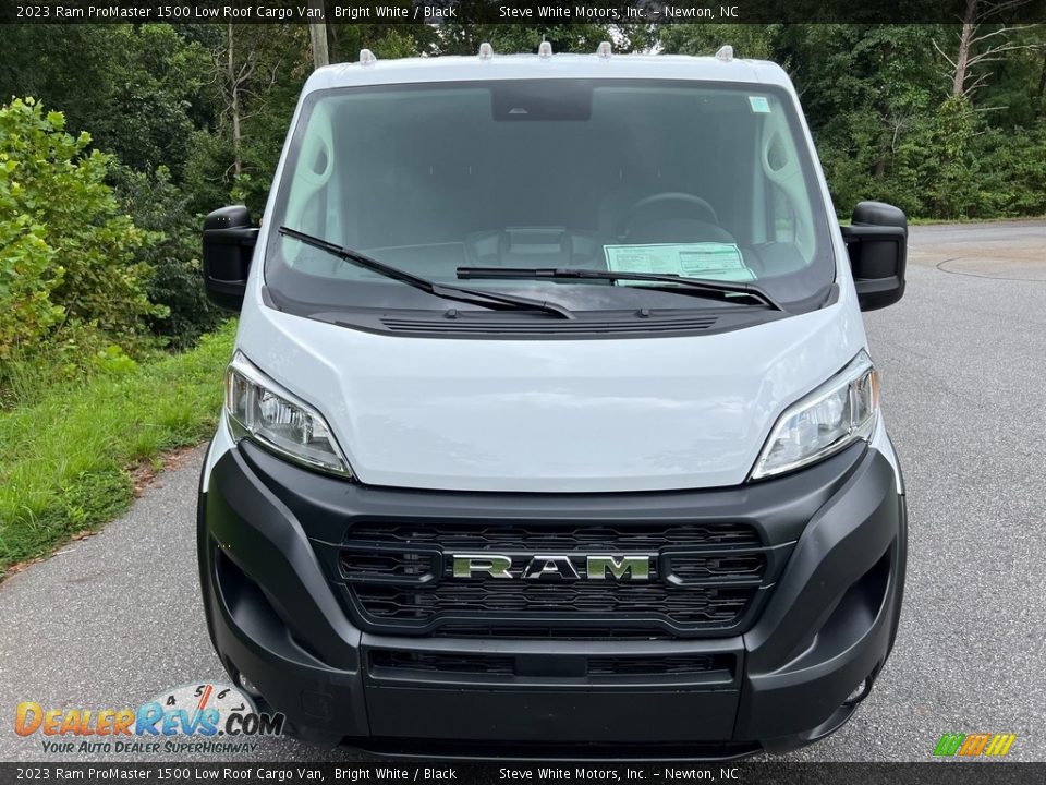 2023 Ram ProMaster 1500 Low Roof Cargo Van Bright White / Black Photo #3