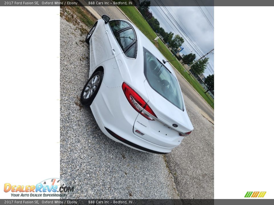 2017 Ford Fusion SE Oxford White / Ebony Photo #5