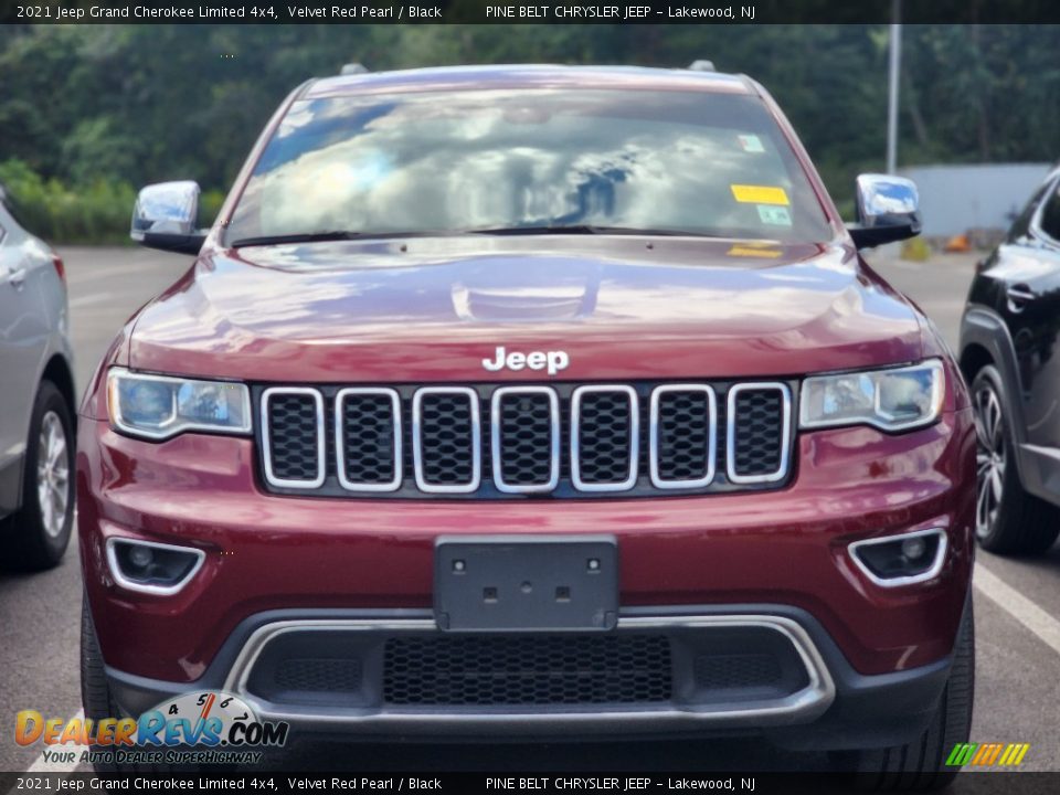 2021 Jeep Grand Cherokee Limited 4x4 Velvet Red Pearl / Black Photo #2