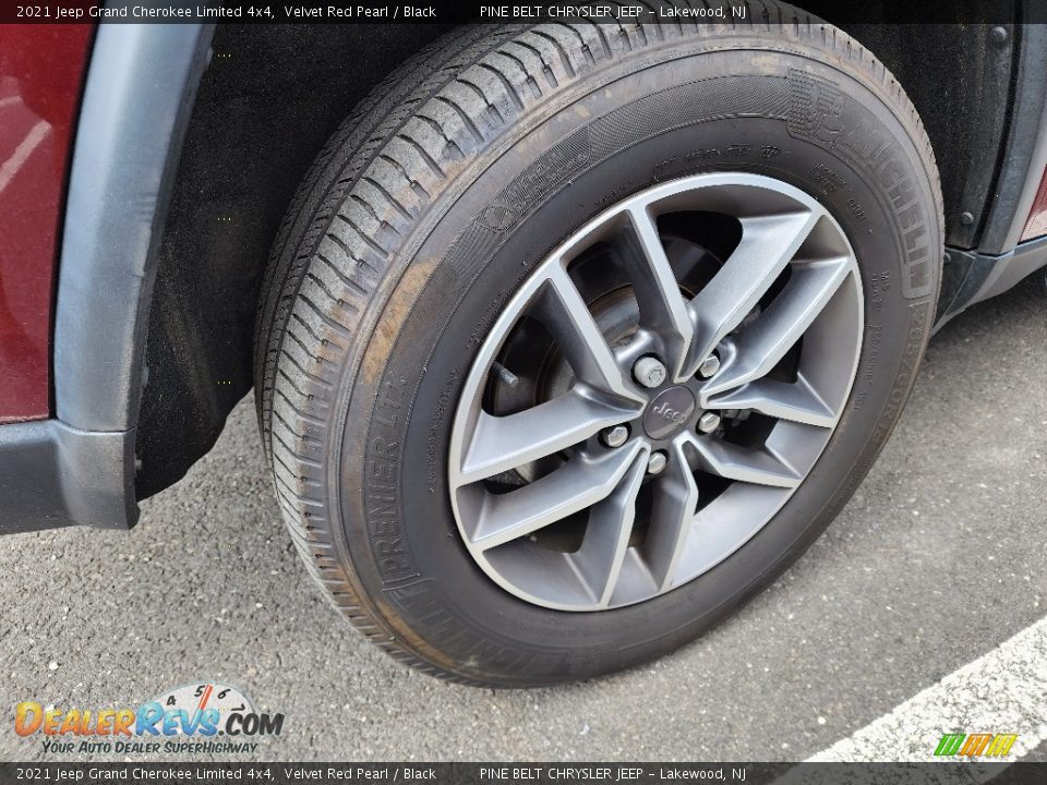 2021 Jeep Grand Cherokee Limited 4x4 Velvet Red Pearl / Black Photo #6