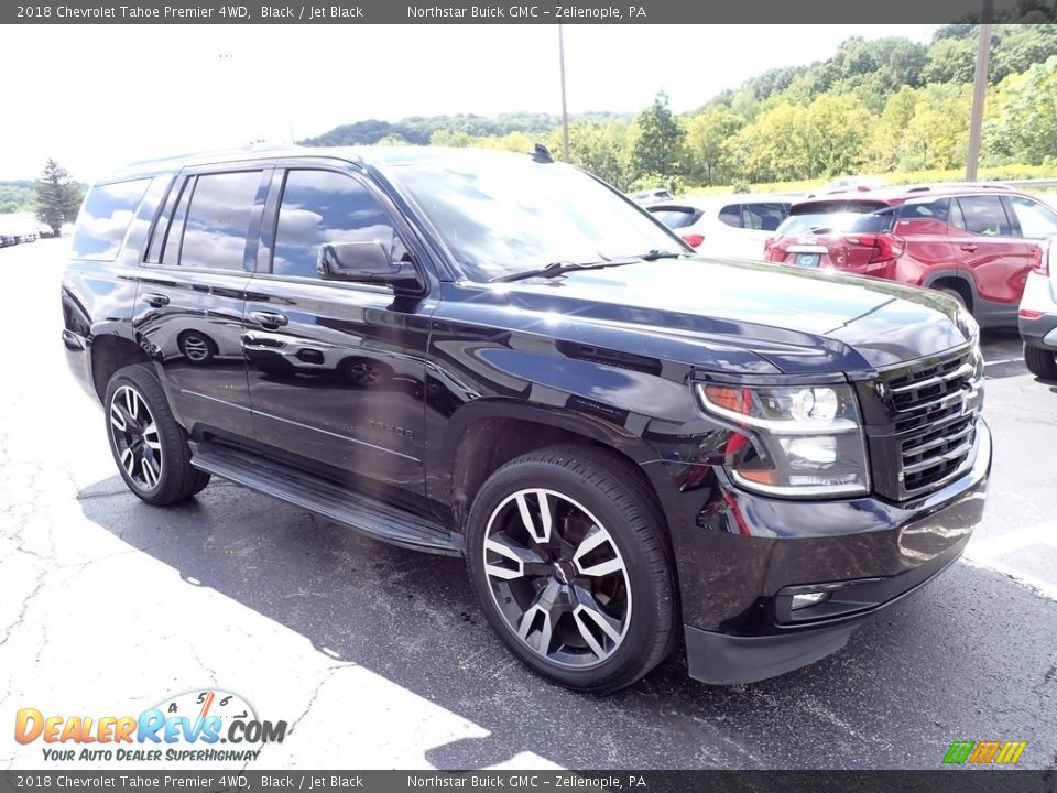 Front 3/4 View of 2018 Chevrolet Tahoe Premier 4WD Photo #9