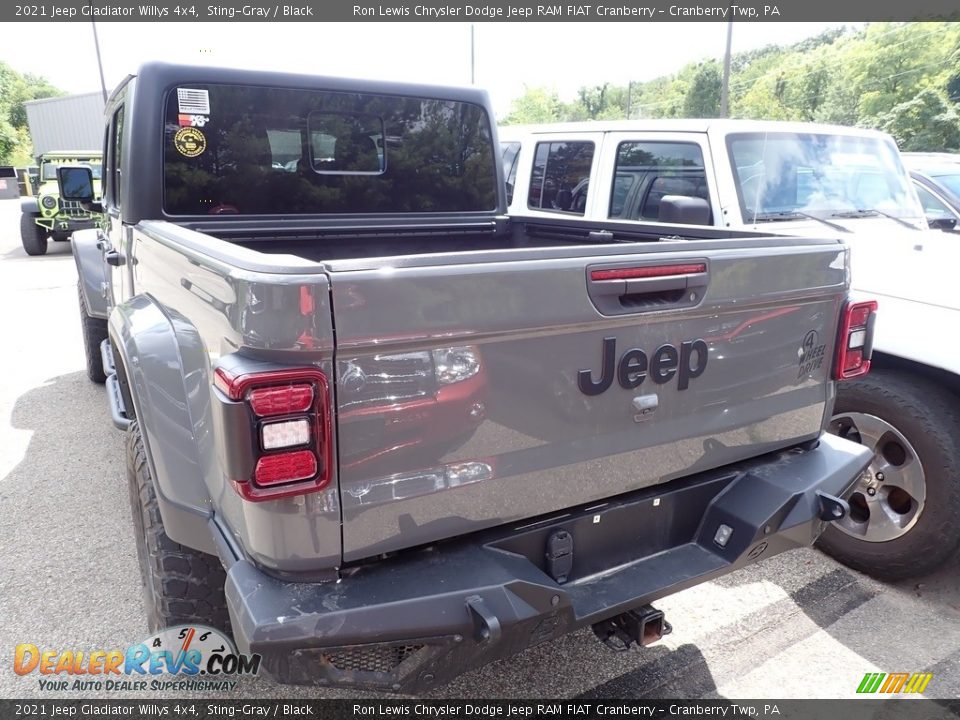 2021 Jeep Gladiator Willys 4x4 Sting-Gray / Black Photo #5